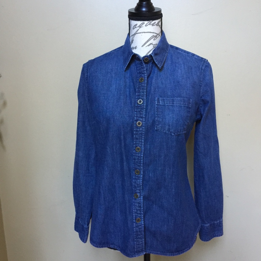 Banana Republic Denim Shirt Size Small